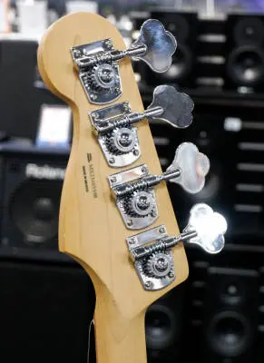 Fender - Player Jazz Bass Pau Ferro - Black 2